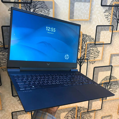 HP Victus 16-d0xxx - 16", 16GB DDR5 RAM, 512GB NVMe