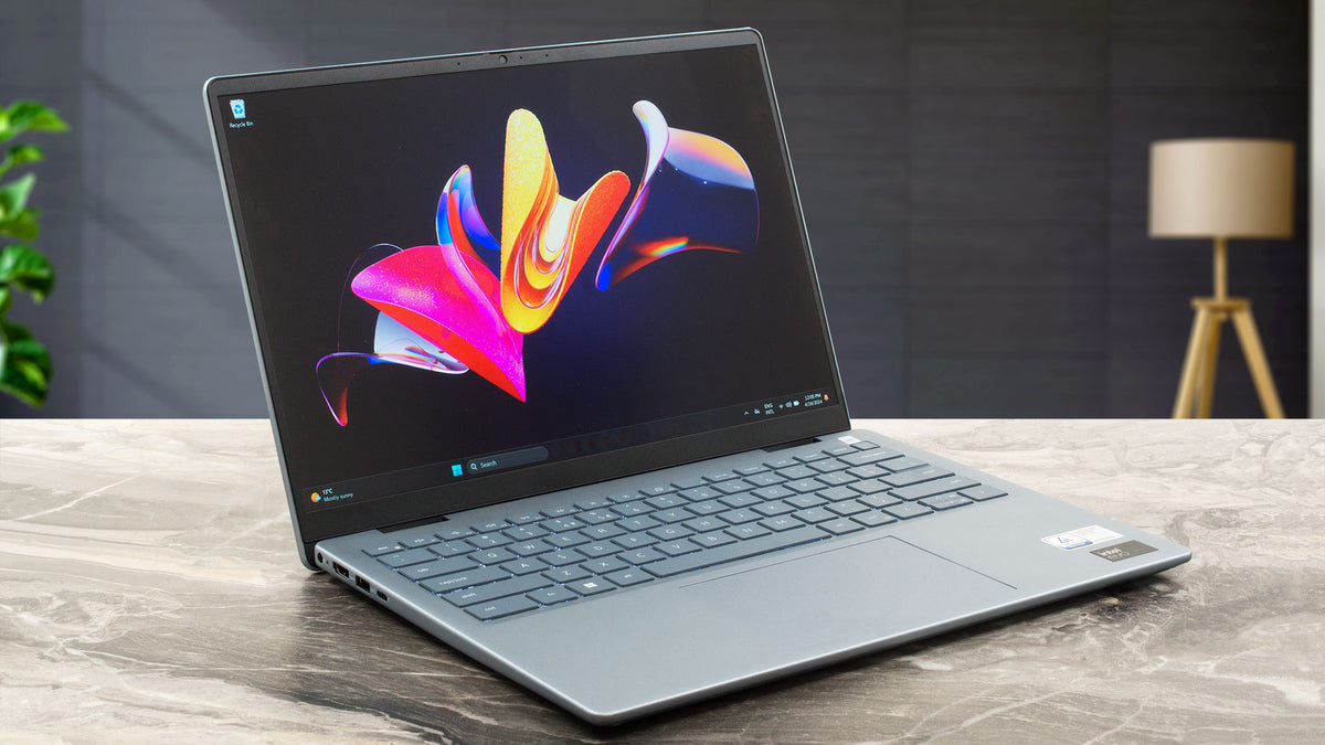 Dell Inspiron 14 7440 - 14" 2.8K 90Hz, 32GB RAM, 1TB SSD