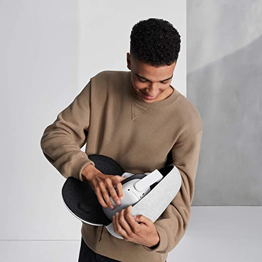 Oculus Quest 2 Carrying Case for Lightweight, Portable Protection - Image 2