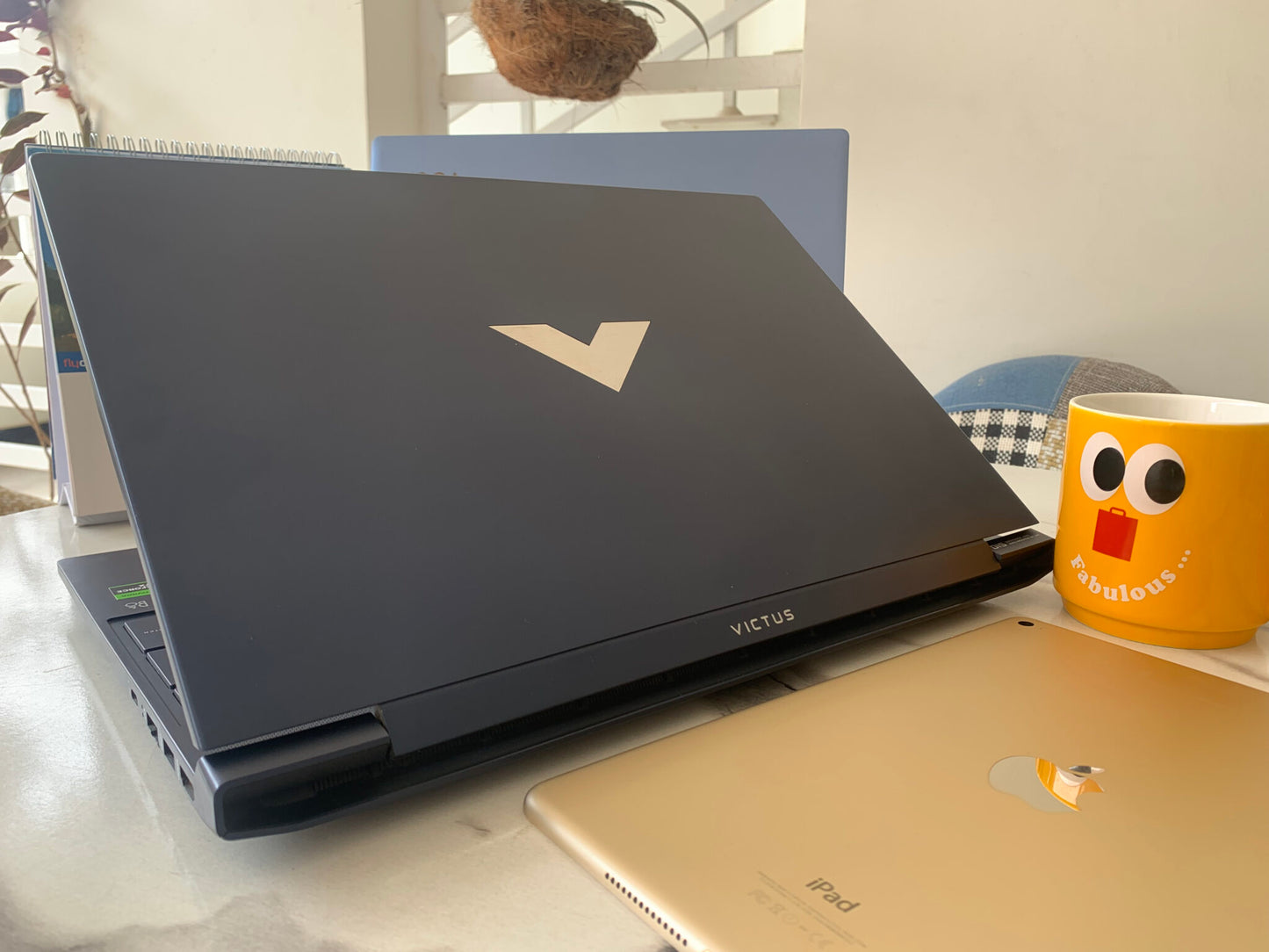 HP Victus 15 fa1xxx - 15" FHD 144Hz, 16GB RAM, 512GB SSD