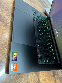 Razer Blade 14 Rz09-0482 - 14" WQXGA 240Hz, 16GB RAM, 1TB SSD
