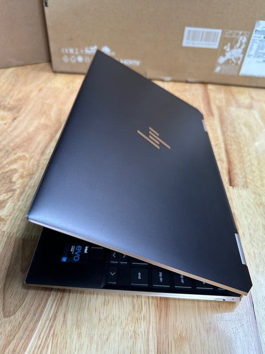 HP Spectre 13 AP Gemcut 2-in-1 - 13.3" 4K UHD, 16GB RAM, 512GB SSD