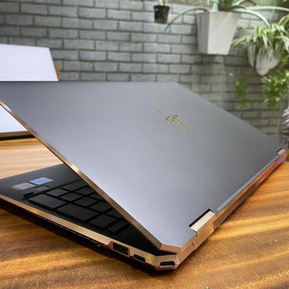 HP Spectre 15 2-in-1 Gemcut - 15" 4K, 16GB RAM, 512GB NVMe SSD