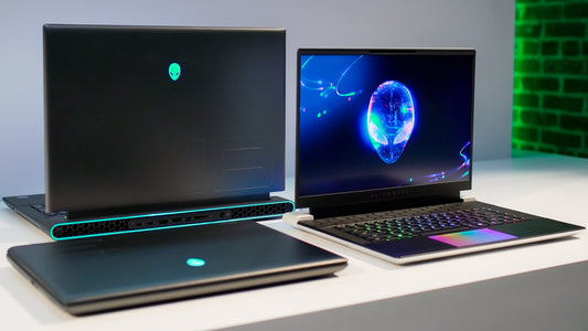 Alienware M16 R2 (RTX 4070, 16GB) - 15" QHD 240Hz, 16GB RAM, 1TB SSD