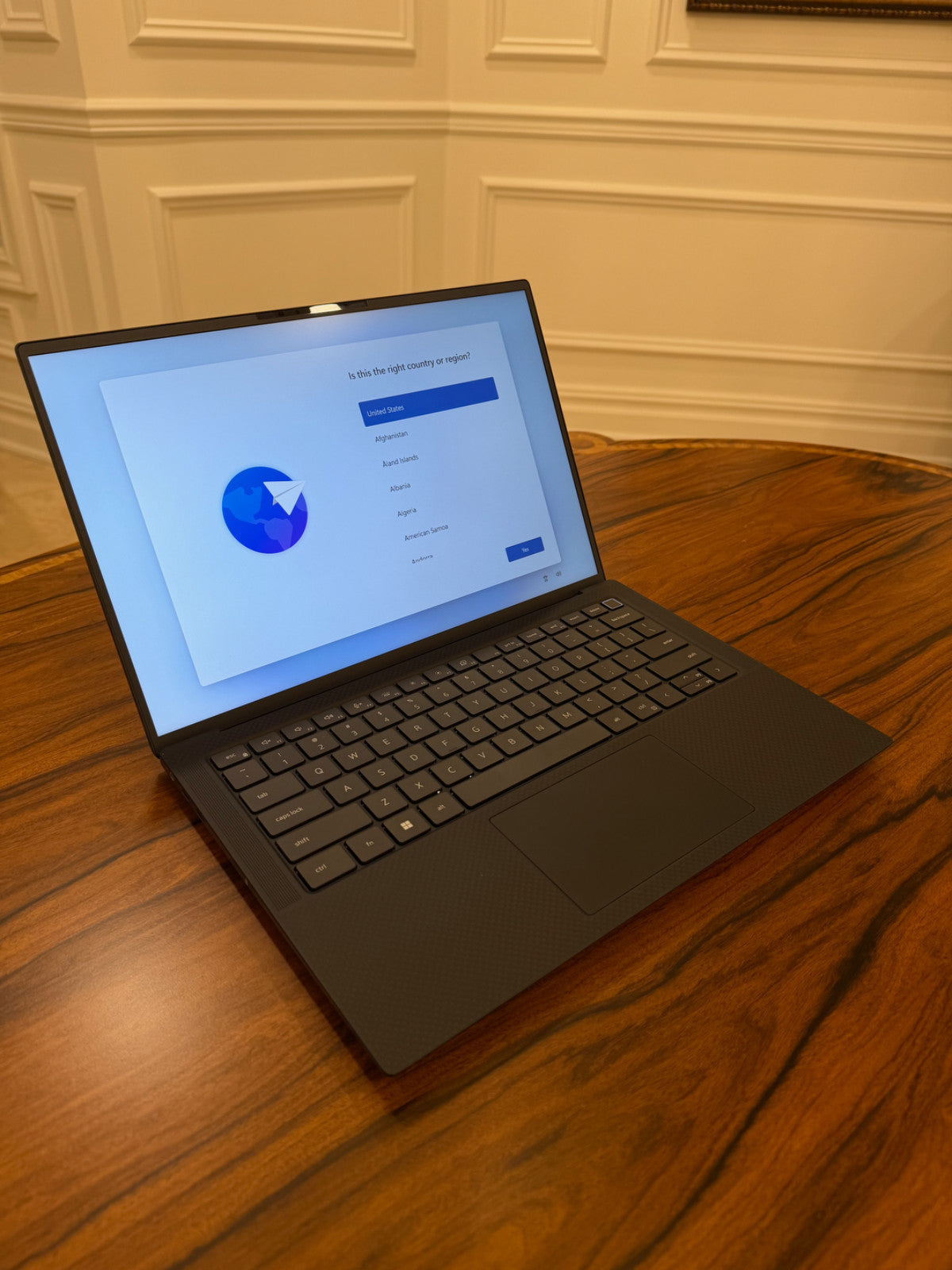 Dell Precision 5480 - 14" QHD+, 32GB RAM, 1TB SSD